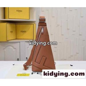 fendi コピーブランド ROMA レザー フェンディ コピーブランド コーノ スーパーコピー メンズバッグ ブラウンkid26im0D0D