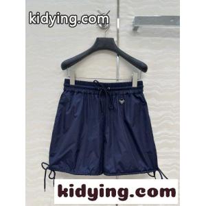 プラダ スーパーコピー パンツ コピー レディース 軽量 カジュアル ナイロン ショートパンツkid26vaS9fq