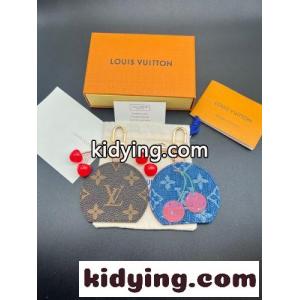 M02830 LV × TM バッグチャーム･LV ミニ ミラー チェリー ルイ・ヴィトン スーパーコピーkid26GLj8Lb