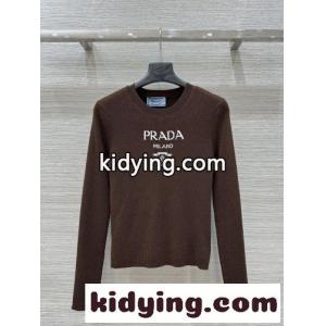 定番 ロゴ入り クルーネック トップス プラダ スーパーコピー セーター 偽物 ブラウンkid26TrKfGj