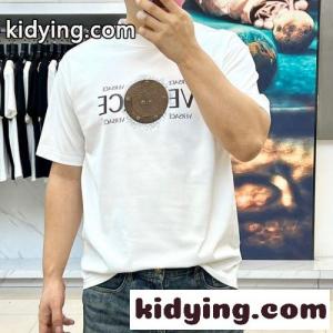 カジュアル ロゴ入り 半袖Tシャツ ヴェルサーチ スーパーコピーェ Tシャツ 偽物 コットン ホワイトkid264HLfmy