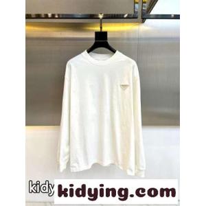 カジュアル リラックス コットン 長袖Tシャツ プラダ ブランド コピー Tシャツ コピー ホワイトkid26ii419v