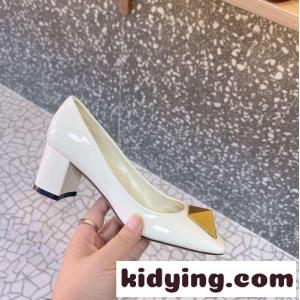 ワンスタッズ エナメル パンプス ヴァレンティノ スーパーコピー パンプス コピー ホワイトkid26GDmqeu