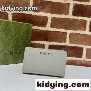 ロゴ入り ジップウォレット グッチ スーパーコピー 財布 コピー 二つ折り財布 772640 グレーkid26KTTbma