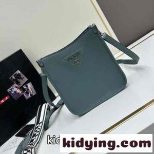 人気 メタルロゴ レザー ミニ ショルダーバッグ プラダ スーパーコピー バッグ コピー 1BC073 ブルーkid26XrOzOf