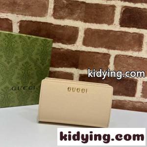 ロゴ入り ジップウォレット グッチ ブランド コピー 財布 コピー 二つ折り財布 772640 ベージュkid26e8LniC