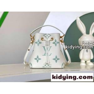 24Cruise定番人気バッグ ネオノエ BB ルイヴィトン コピー バッグ スーパーコピー M24048kid26u4D0fC