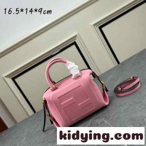 FFキューブ ナッパレザー ミニバッグ フェンディ コピーブランド バッグ コピー ピンクkid26P1rOTz