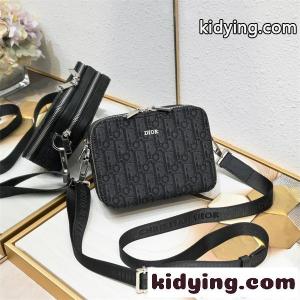 dior コピーブランド ディオール コピーブランド スーパーコピー 売れ筋商品 ショルダーバッグ コンパクト ダブルファスナー 軽量仕様kidying26eSLH5f