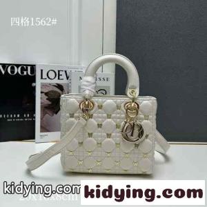 バタフライスタッズ カナージュ LADY dior ブランド コピー スモール ハンドバッグ 偽物 ホワイトkid26D8nu4D