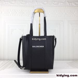 定番 人気 EVERYDAY ミニ トートバッグ バレンシアガ ブランド コピー バッグ コピー ブラックkid26fO1n8f