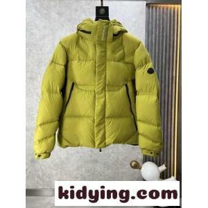 モンクレール スーパーコピー ダウンジャケット スーパーコピー JARAMAショートダウンジャケットkid26TnGfCi