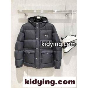 定番 ロゴプレート 暖かい ドルチェ&ガッバーナ スーパーコピー ダウンジャケット コピー メンズkid26KT1f4v