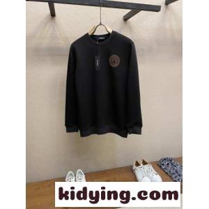 ヴェルサーチ ブランド コピーェ Tシャツ コピー コットン シンプル ロゴ クルーネック スウェットシャツ ブラックkid261HT9nC