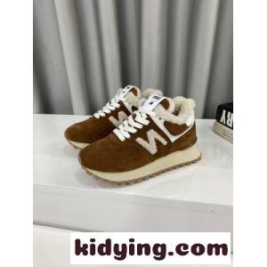 New Balance x miu miu コピーブランド ボアスニーカー ミュウミュウ コピーブランド スニーカー コピー レディース ブラウンkid26TzO5za