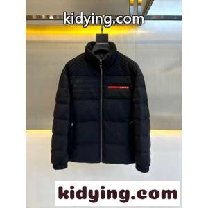 プラダ コピー ダウンジャケット 偽物 クロップド テクニカルニット パファージャケットkid26OvuyyC