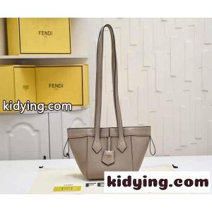 フェンディ コピーブランド バッグ コピー fendi コピーブランド Origami スモール グレーレザー 変形ミニバッグkid26LHTL1f