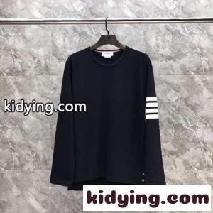 トムブラウン ブランド コピー Tシャツ コピー 飽きのこない クルーネック 長袖Tシャツ ブラックkid264Xnymq