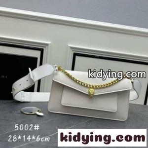 セルペンティ EAST-WEST マキシチェーン ショルダーバッグ ブルガリ コピーブランド バッグ コピー ホワイトkid26PnGjim