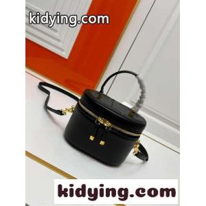 コロンとした形が可愛い dior スーパーコピー SIGNATURE ヴァニティ スモール ショルダーバッグ コピー ブラックkid26iqCiKn