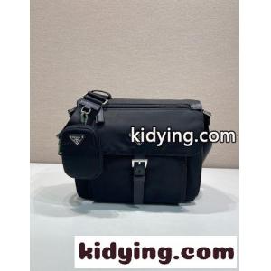 人気 洗練された プラダ ブランド コピー Re-Nylon ショルダーバッグ スーパーコピー 1BD994 ブラックkid260DuCCa