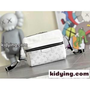 M30243 アウトドア・メッセンジャー PM ルイヴィトン コピー バッグ 偽物 ショルダーバッグkid26Wf01Pr
