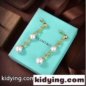ティファニー コピーブランド ハードウェア トリプル ドロップ リンク ピアス コピー レディースkid26HPrWDi