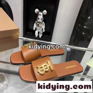 モノグラムモチーフ レザースライド フラットシューズ バーバリー コピー サンダル コピー ブラウンkid26qKXvym
