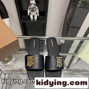 バーバリー スーパーコピー サンダル コピー モノグラムモチーフ レザースライド フラットシューズkid26H1511n