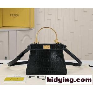 ピーカブー クロコダイルレザー ハンドバッグ フェンディ ブランド コピー バッグ コピー ブラックkid26LbWvSj