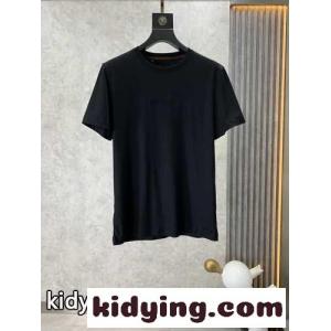 シンプル クルーネック エンボスロゴ 半袖tシャツ エルメネジルド・ゼニア Tシャツ コピー ブラックkid26Wne4Tr