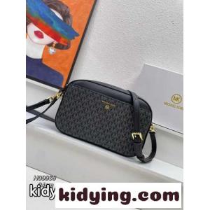 人気 マイケルコース ブランド コピー バッグ コピー レディース ジェットセット カメラ ショルダーバッグkid268PvK9b