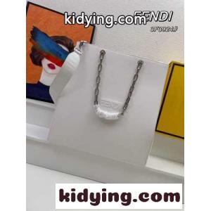 fendi スーパーコピー Pack ミディアム ショッピングバッグ フェンディ スーパーコピー バッグ コピー レディース ホワイトkid26u0nCeu