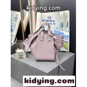 大人気 ロエベ コピーブランド バッグ コピー レディース コンパクト ハンモック ショルダーバッグkid26C0X9Ln