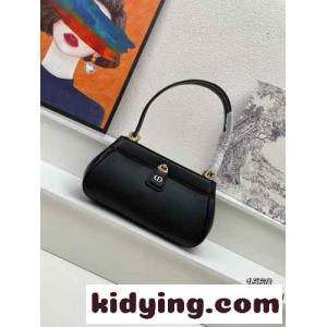 人気 新作 dior ブランド コピー KEY スモールバッグ クリスチャン・ディオール ブランド コピー バッグ コピー ブラックkid26GvSLju