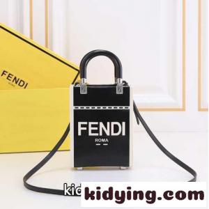サンシャイン ショッパー スモール ショルダーバッグ フェンディ スーパーコピー バッグ コピー パテントレザー ブラックkid26PTHvuq