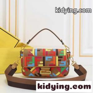 レディース フェンディ コピー バッグ 人気 コピー ファッション FF刺繍 バゲット ショルダーバッグkid26mCiuiq