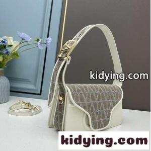 ヴァレンティノ コピー ショルダーバッグ valentino コピー ラ プチ ドゥジエム トワル イコノグラフ スーパーコピーkid26CiWLPf