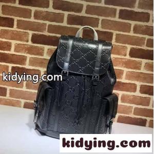 上品 ファッション GGエンボス バックパック グッチ コピー バッグ コピー リュック ブラックkid26LfyGru