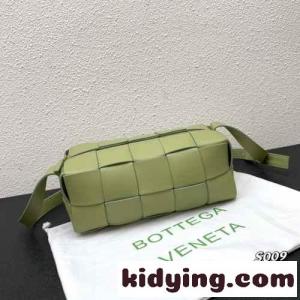 ボッテガ・ヴェネタ バッグ コピー イントレチャート カセット ブリック スモール ショルダーバッグkid26OL5Hru