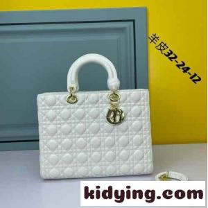 クリスチャン・ディオール コピー スーパーコピー ラムスキン LADY dior コピー ラージバッグ ホワイトkid26rWXPHr
