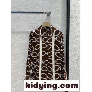 ヴァレンティノ スーパーコピー シャツ コピー レディース valentino スーパーコピー CHAIN 1967 シャツ シルク ロゴkid26nSn8Du