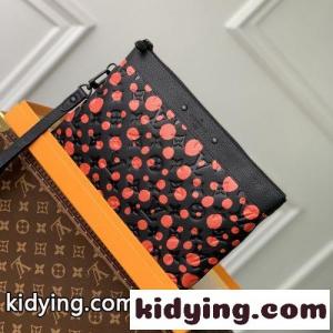 M82026 LV × YK ポシェット･トゥ･ゴー ルイ・ヴィトン バッグ コピー メンズ クラッチバッグkid261TzCiC