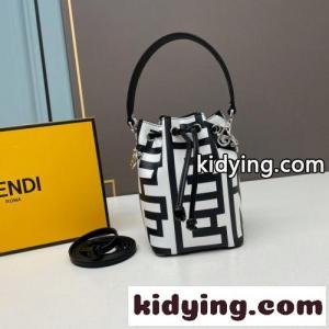 スモール モン トレゾール バケットバッグ フェンディ コピー バック コピー ショルダーバッグkid26L1DKrC