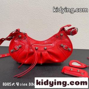 定番 人気 LE CAGOLE バレンシアガ ブランド コピー バック コピー レザー ショルダーバッグ レッドkid26m0bmyu