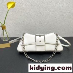 上品 おしゃれ LINDSAY スモール ショルダーバッグ バレンシアガ コピー バック コピー チェーンバッグ ホワイトkid26iyW19b