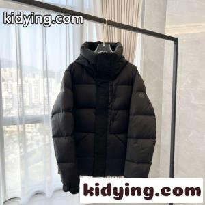 22FW MADEIRA フード付 メンズ ショートダウンジャケット モンクレール コピー ダウンジャケット コピー ブラックkid261byqSb