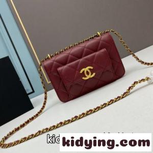 コンパクトで可愛い♡WOC チェーン ショルダー バッグ シャネル コピー バッグ コピー カーフレザーkid268fOHHn