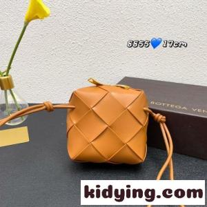 洗練された 可愛い 人気 カセット ボッテガ・ヴェネタ バッグ コピー レディース ショルダーバッグkid26KL9zqC