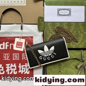 スーパーコピー adidas x gucci スーパーコピー ロゴ 人気 レディース グッチ スーパーコピー バッグ コピー ウォレット チェーンバックkid26OfKzuu